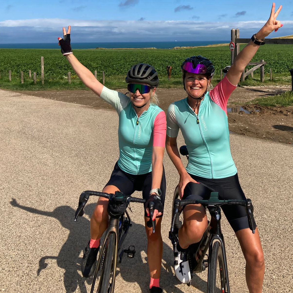 Going the easy way 😜: 165km tailwind ride from Cap Blanc Nez to home.  Beautiful scenery, blue skies, wheat fields, charming villages, more wheat fields, gentle climbs and good company. ✅️
And a special thanks to @yvesvk for getting up early to drop us off.