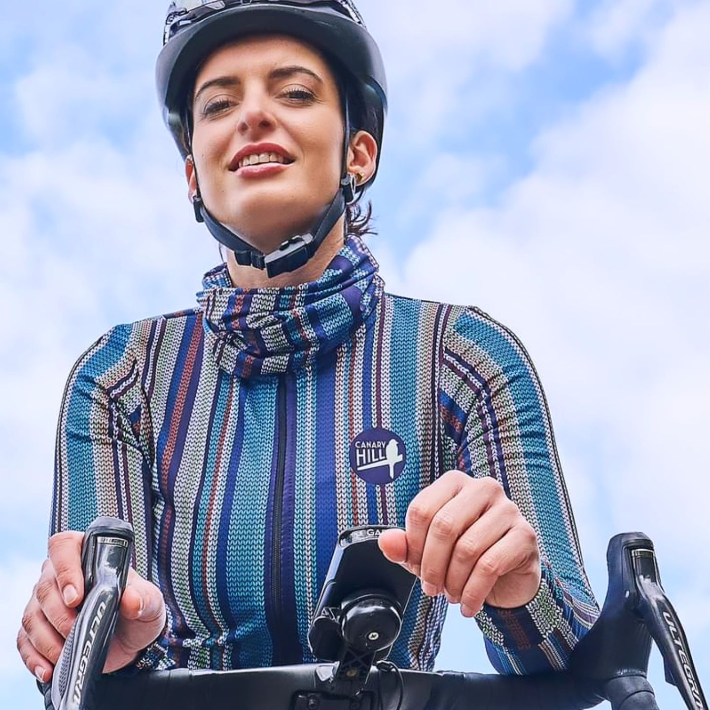 Dover.  Vertical stripes in shades of blue and green. 
A softly padded cycling jersey to keep you warm on a cold day ride. 
.
#cycling #cyclingfashion #womenscycling #cyclinglife #bikelife #bikelove #ridelikeagirl #cyclelikeagirl #girlsonbikes #womenonwheels #instacycling #womenskit #cyclingkit #kitspiration #cyclinggear #bikesgear #cyclingjersey #lecyclismeaufeminin #ciclismo #velolove #ikkoopbelgisch #addsomeglamour #canaryhill